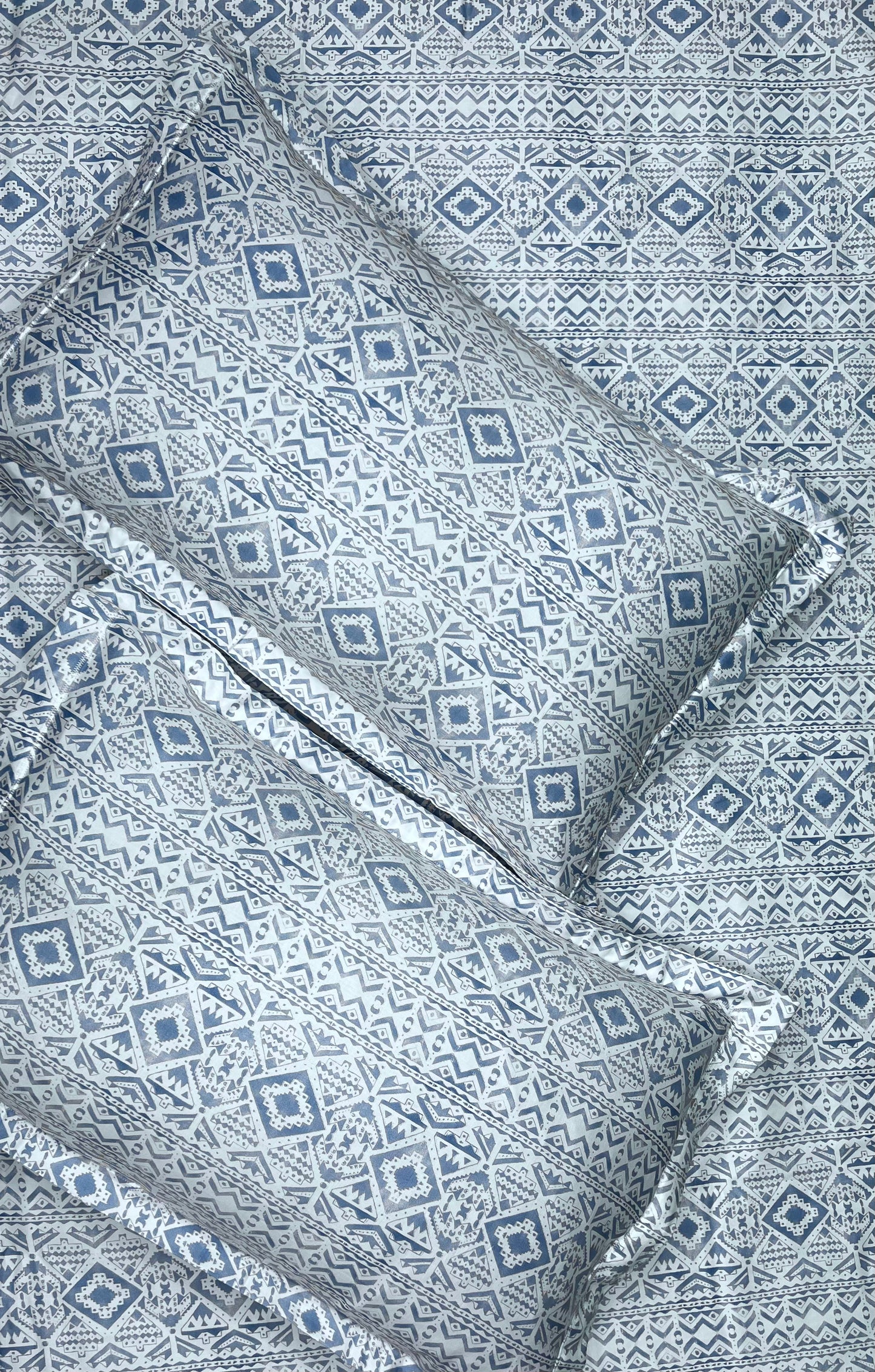 ARRIBA 300-Thread Count Cotton Bedsheet
