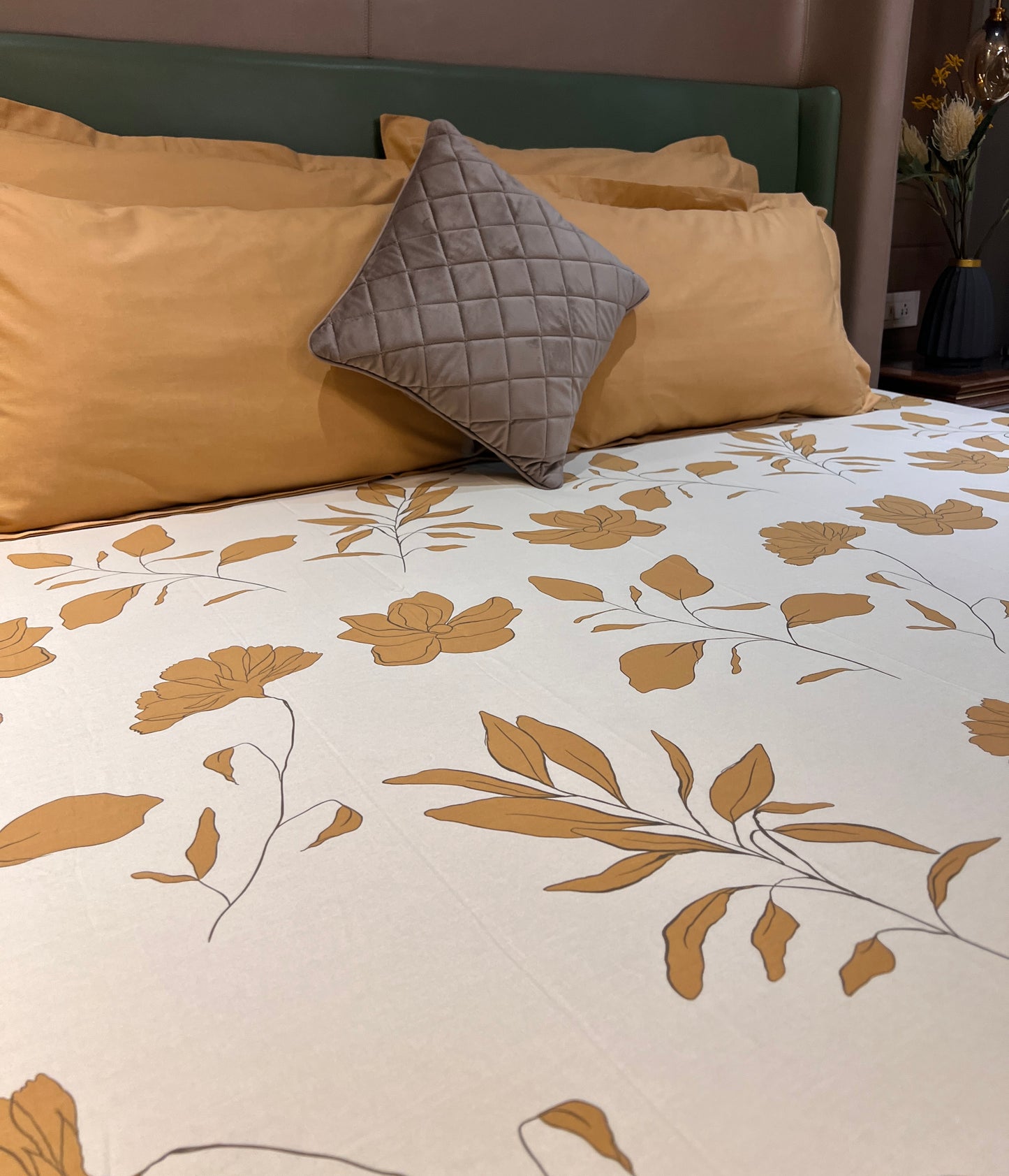 TIGER LILY 100% EGYPTIAN COTTON LUXURY BEDSHEET SET