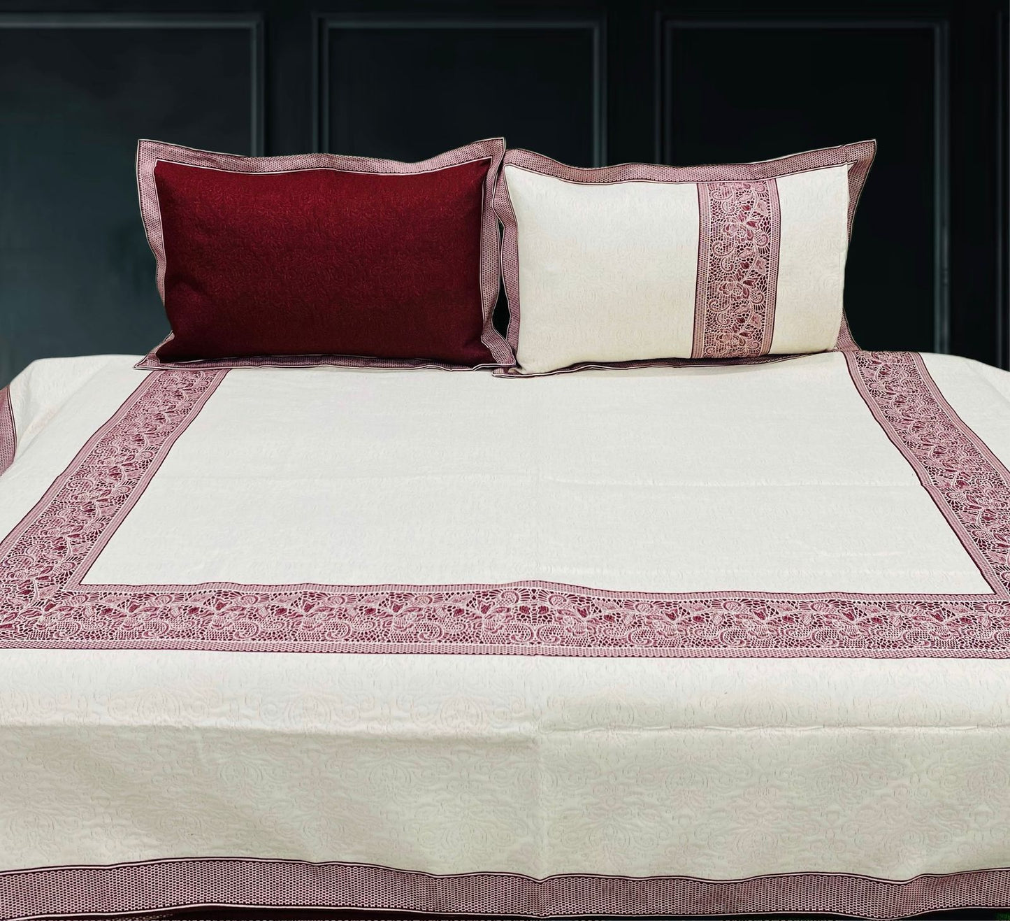 DENTELL REVERSIBLE QUILTED BEDCOVER (King-Size) (Wine)
