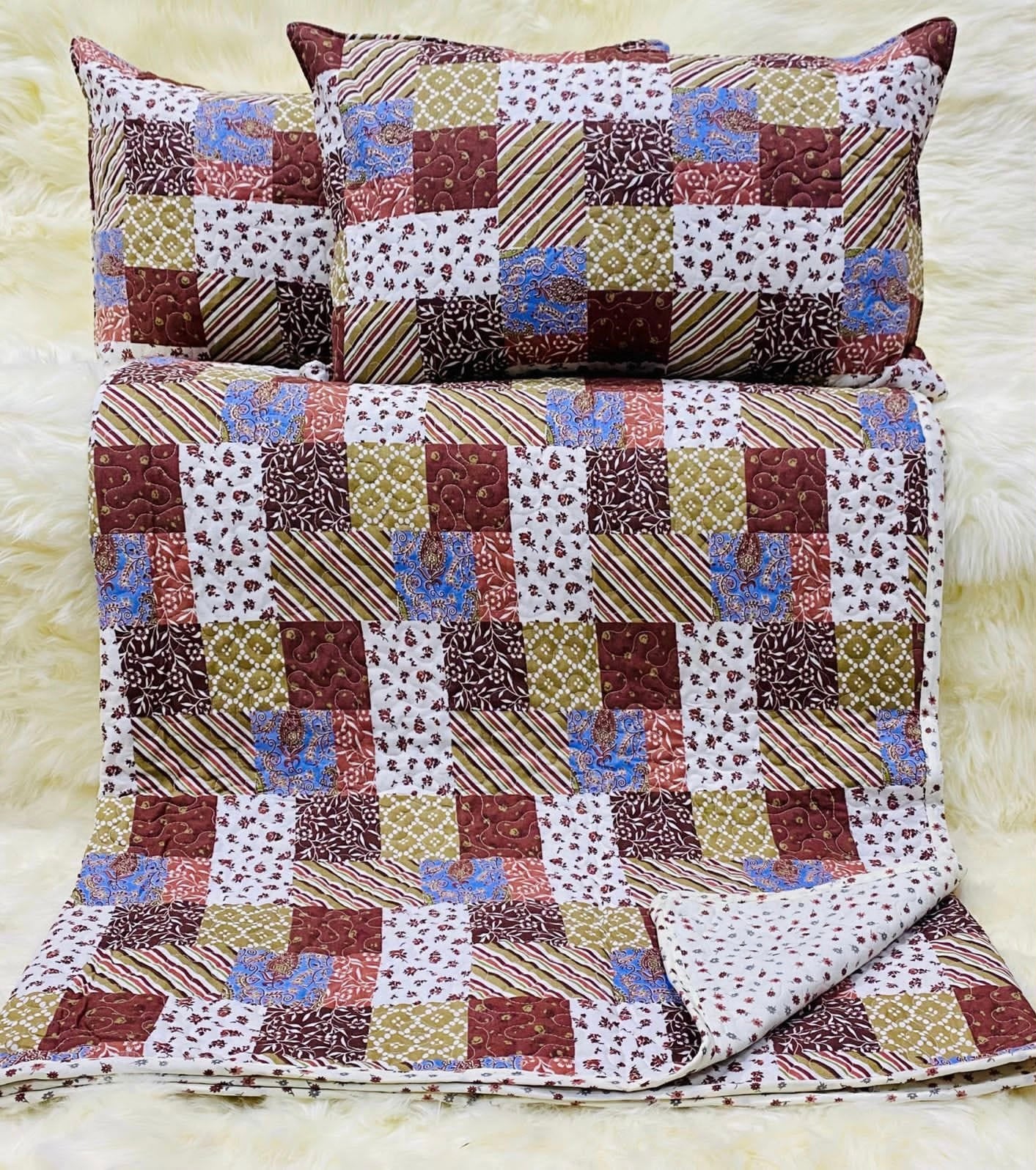 ROMANZ BEDCOVER (Reversible + Quilted)