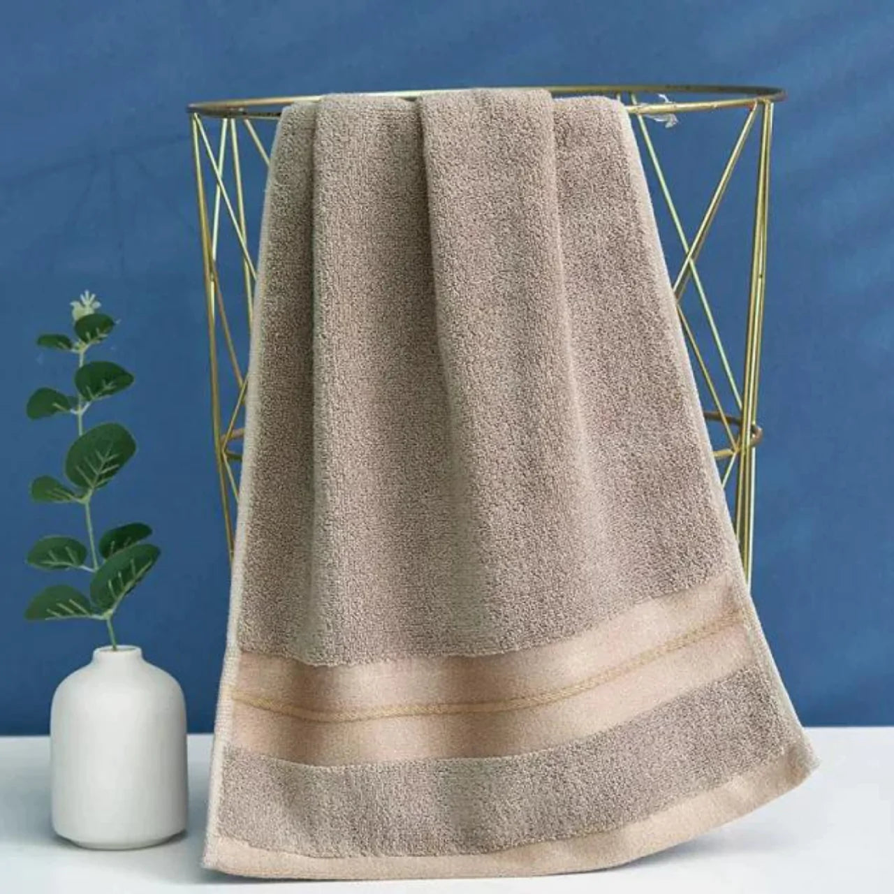 MONTEGO COTTON BATH TOWEL (Brown)