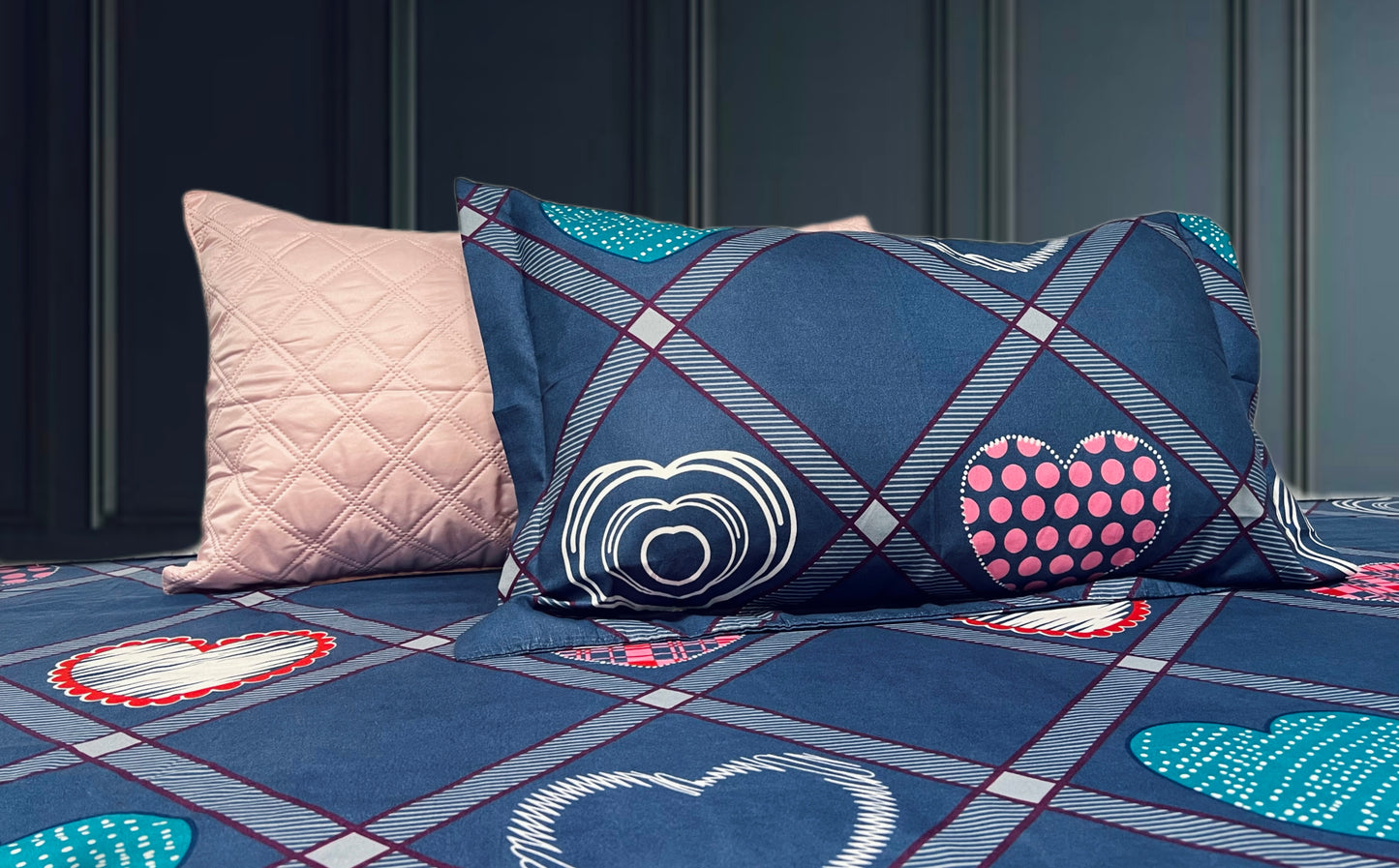 CASTELLO KING Bedsheet (4 Pillow covers)