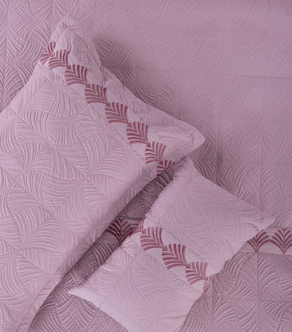 ✨ Solitaire King Size Embroidered Quilted Bedcover Set – 5 Pc | Luxury Bedcover + Pillow Covers + Cushions with Filler