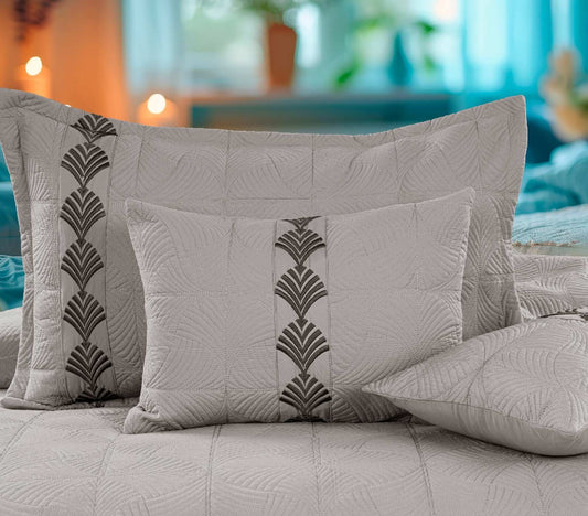 ✨ Solitaire King Size Embroidered Quilted Bedcover Set – 5 Pc | Luxury Bedcover + Pillow Covers + Cushions with Filler