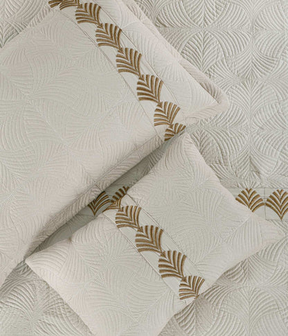 ✨ Solitaire King Size Embroidered Quilted Bedcover Set – 5 Pc | Luxury Bedcover + Pillow Covers + Cushions with Filler
