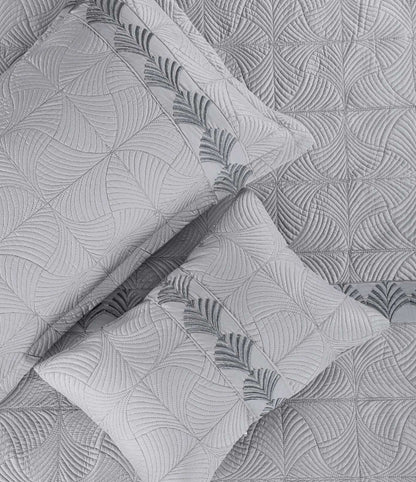 ✨ Solitaire King Size Embroidered Quilted Bedcover Set – 5 Pc | Luxury Bedcover + Pillow Covers + Cushions with Filler