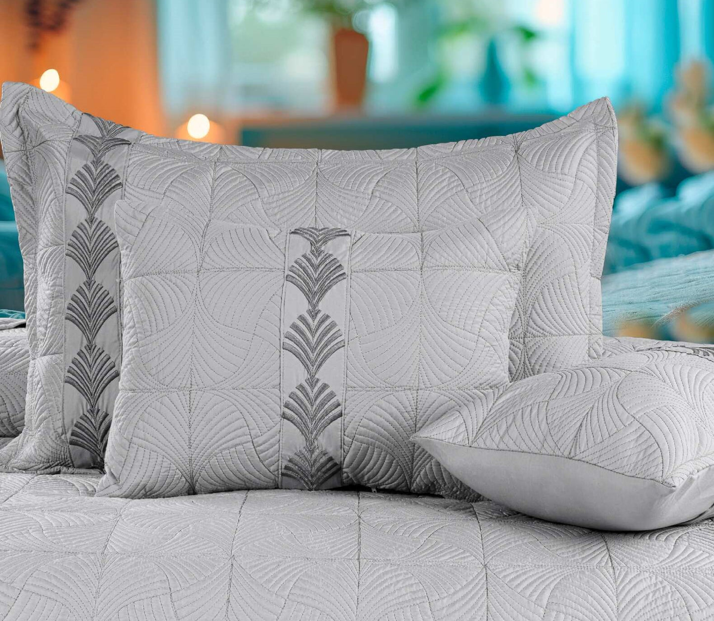 ✨ Solitaire King Size Embroidered Quilted Bedcover Set – 5 Pc | Luxury Bedcover + Pillow Covers + Cushions with Filler