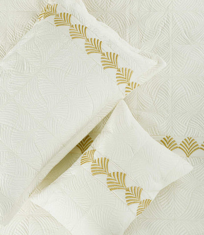✨ Solitaire King Size Embroidered Quilted Bedcover Set – 5 Pc | Luxury Bedcover + Pillow Covers + Cushions with Filler