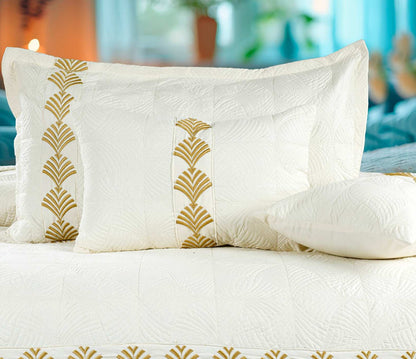 ✨ Solitaire King Size Embroidered Quilted Bedcover Set – 5 Pc | Luxury Bedcover + Pillow Covers + Cushions with Filler