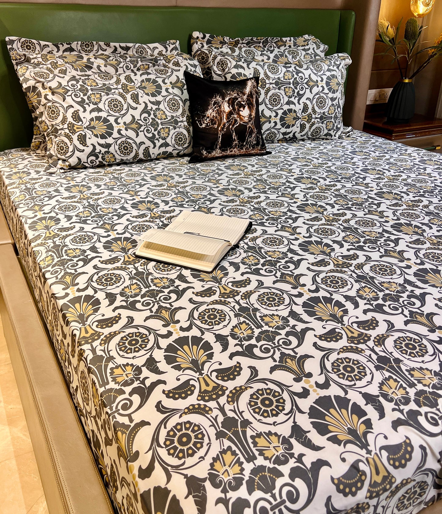 LINNEA LUXURY 300-THREAD COUNT COTTON BEDSHEET (KING-SIZE) (SUPER-SOFT)