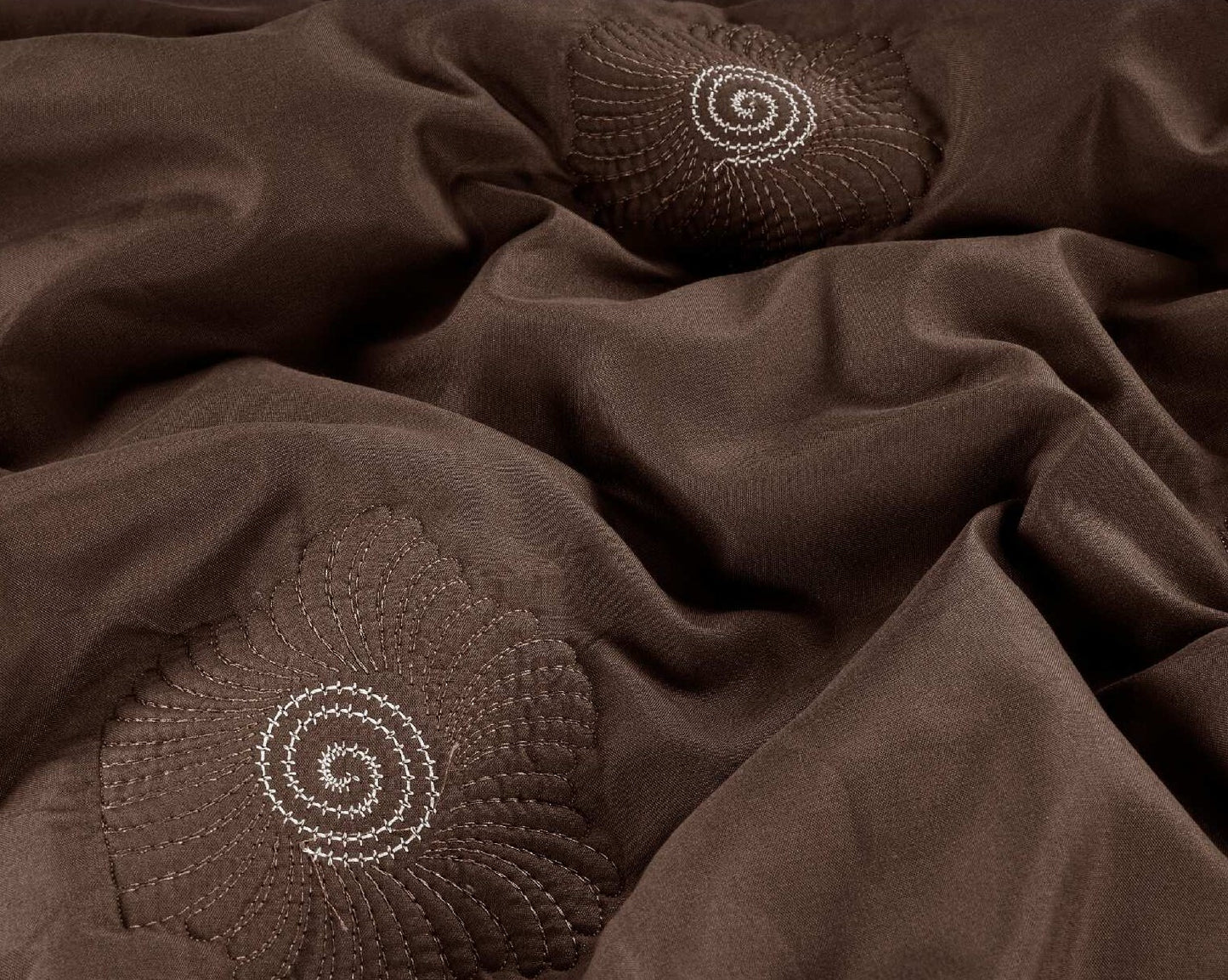 ✨ Solitaire Ultra Soft Embroidered Comforter – Double & Single Bed Sizes | Luxury Quilted Bedding