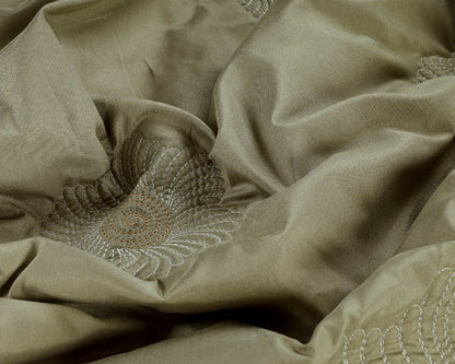 ✨ Solitaire Ultra Soft Embroidered Comforter – Double & Single Bed Sizes | Luxury Quilted Bedding