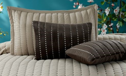 ✨ Solitaire King Size Embroidered Quilted Bedcover Set – 5 Pc | Luxury Bedcover + Pillow Covers + Cushions with Filler