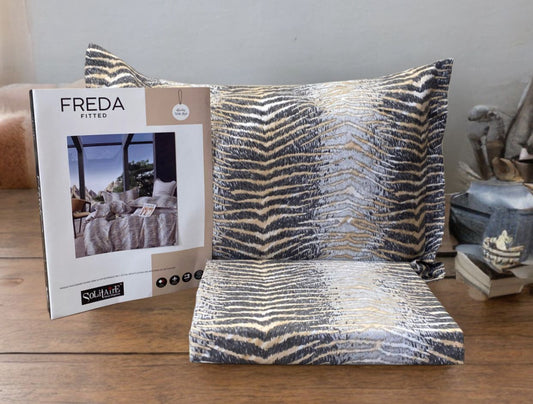 Freda Fitted Glazed Cotton King Bedsheet with 2 Pillow Covers