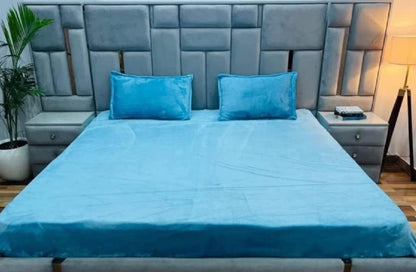 PLEASURE FITTED King-size Warm Winter Fitted Bedsheet (Blue)