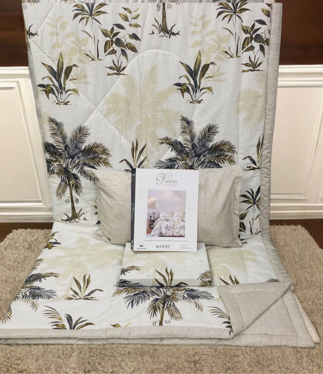 Lilac Organic Cotton Bed-In-A-Bag 4-Piece Set (1 Bedsheet + 2 Pillow Covers + 1 Reversible A/C Quilt)