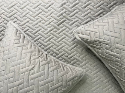 STERLING REVERSIBLE QUILTED BEDCOVER (MOON GREY)