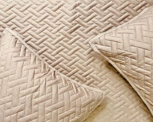 STERLING REVERSIBLE QUILTED BEDCOVER (Beige)