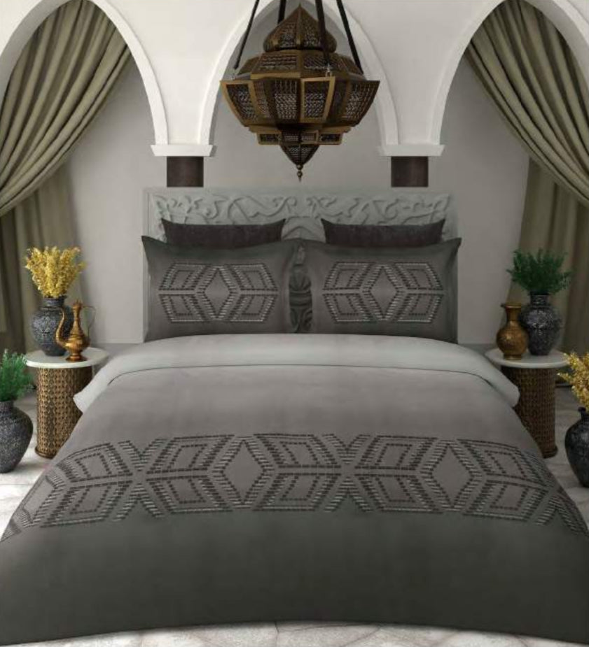 MYSTIQUE 300-THREAD COUNT COTTON BEDSHEET