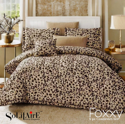 Foxxy Reversible AC Comforter Set – Queen Size