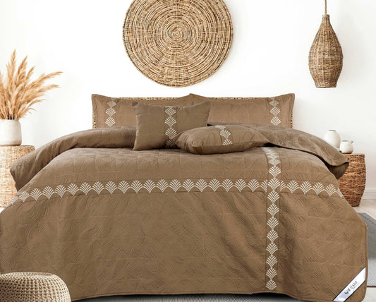 ✨ Solitaire King Size Embroidered Quilted Bedcover Set – 5 Pc | Luxury Bedcover + Pillow Covers + Cushions with Filler