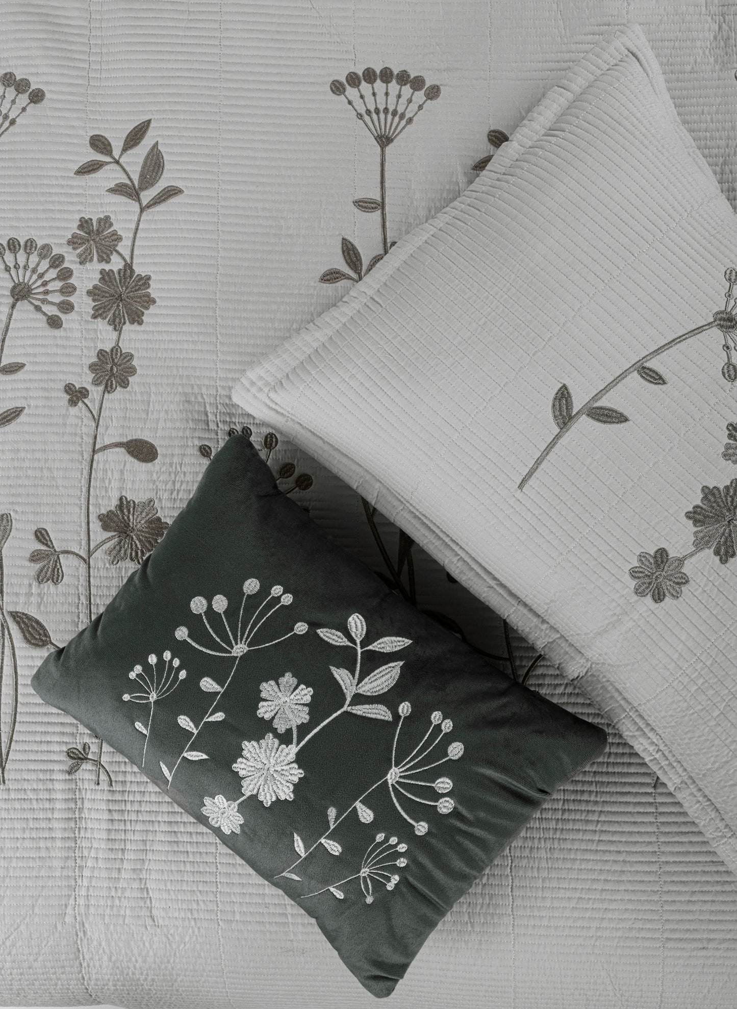 King Size Embroidered Quilted Bedcover Set – 5 Pc | Luxury Bedcover + Pillow Covers + Cushions with Filler