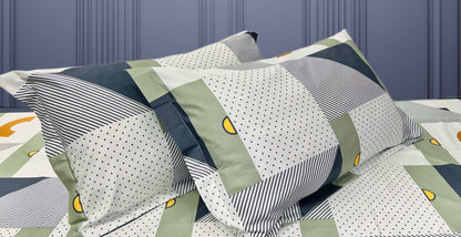 MATRIX KING Bedsheet (with 4 Pillow covers)